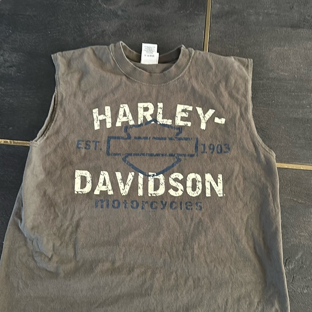 Men’ size L Harley Davidson T-shirt no sleeved